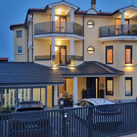 Villa Ambiente Пиешчана Увала Екстериор снимка